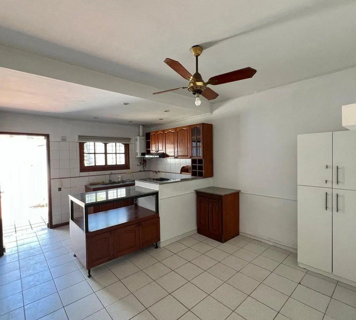 SE VENDE CASA 3 DORMITORIOS. APTO CREDITO 3