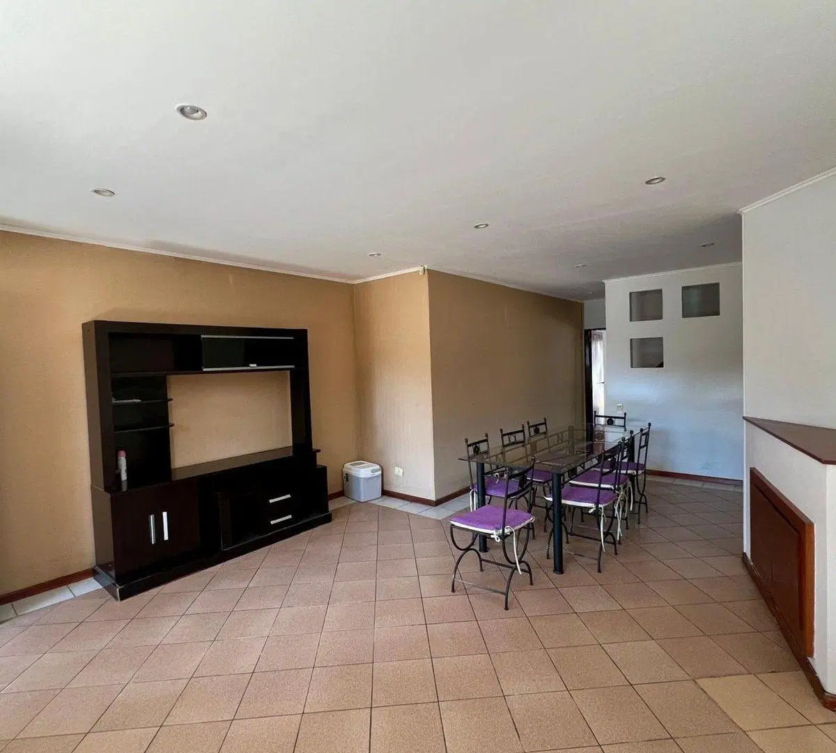 SE VENDE CASA 3 DORMITORIOS. APTO CREDITO 4