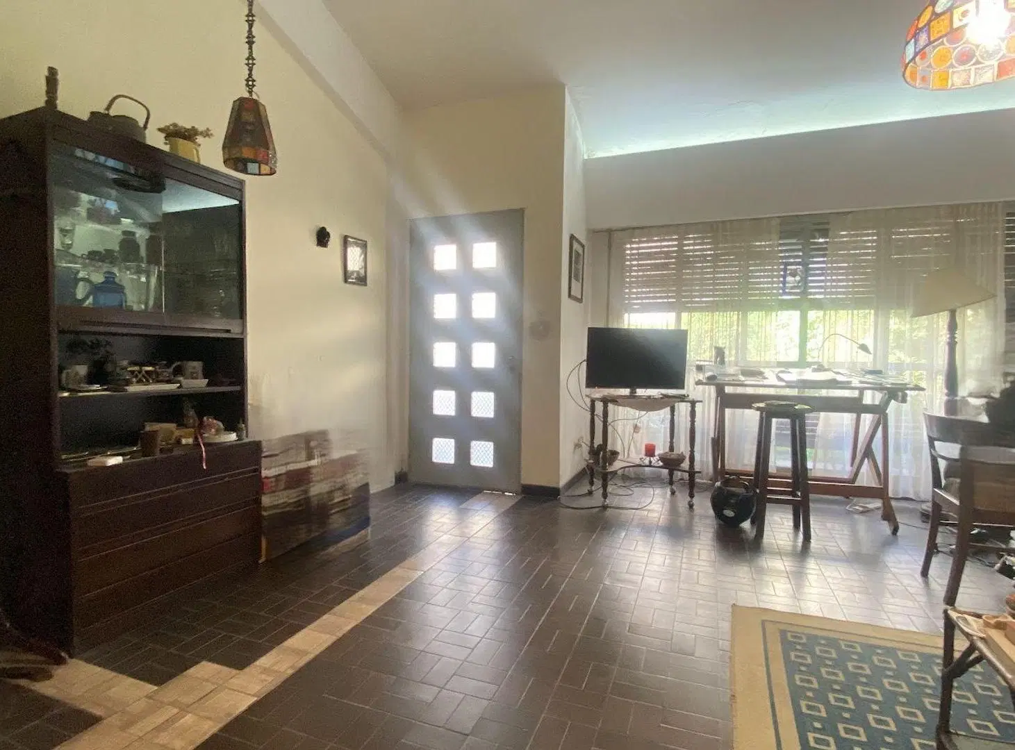 3 dormitorios, patio y cochera en VENTA, Alberdi 3