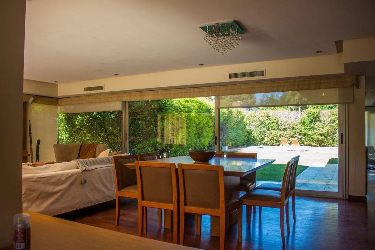 CASA 4 DORMITORIOS - BARRIO CERRADO SAN MARINO 2