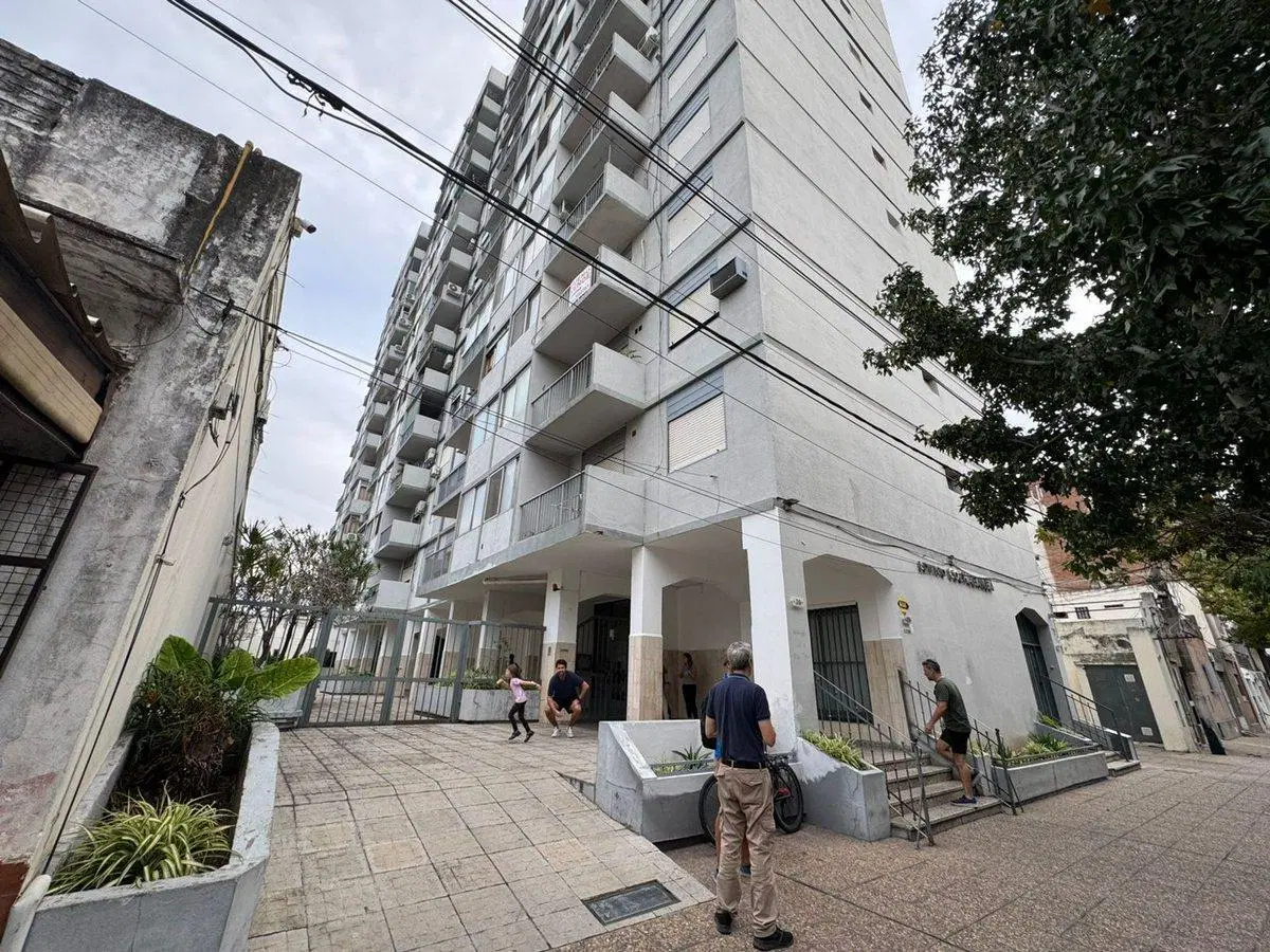 VENTA DEPTO. 3 DORM BALCON AL FRENTE REP. LA SEXTA 2