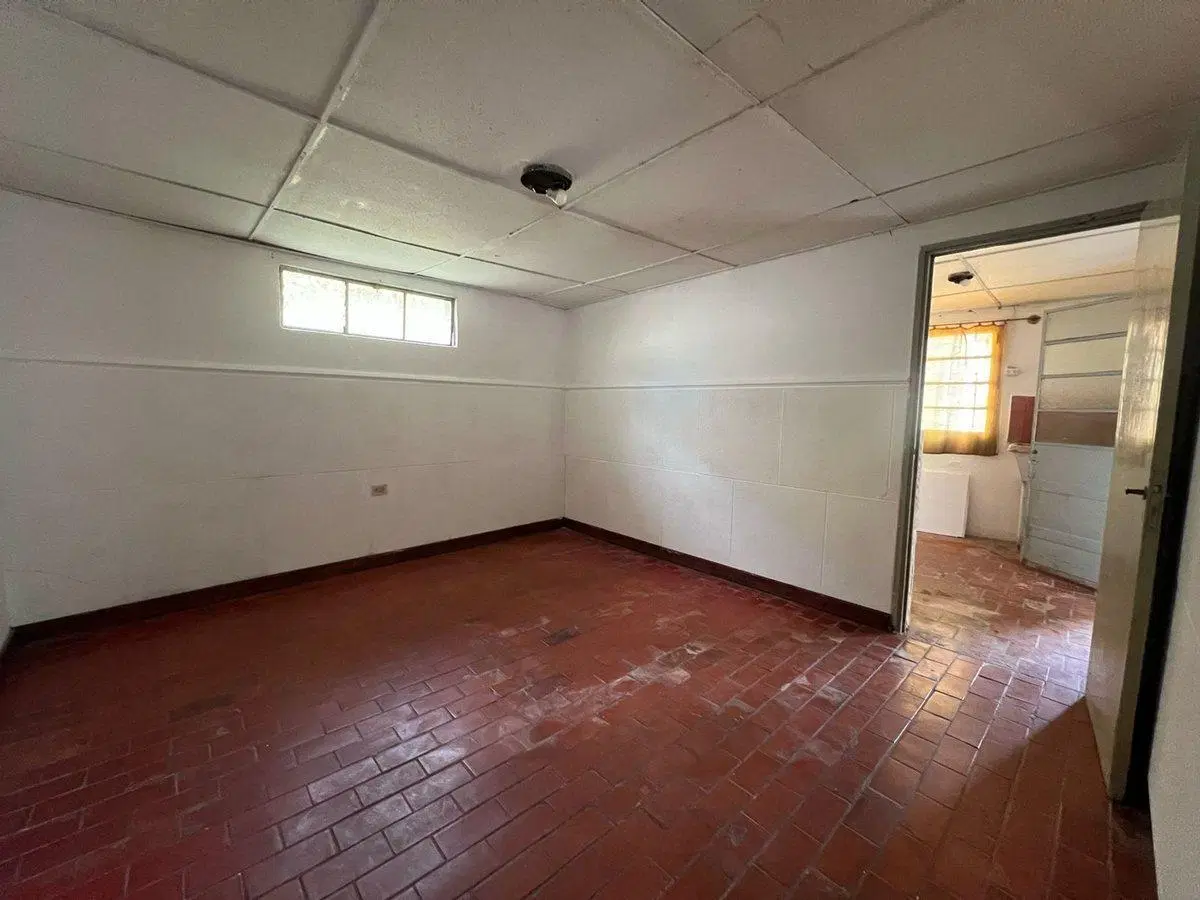 VENTA CASA 2 DORMITORIOS GRAN JARDIN VERDE PEREZ 5