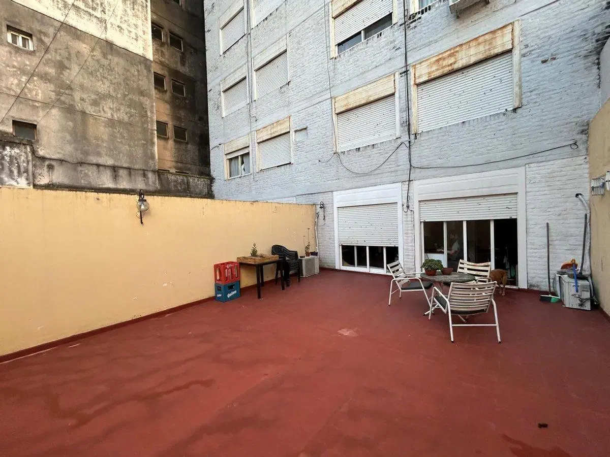 VENTA DEPTO 2 DORMITORIOS CENTRO PATIO EXCLUSIVO 5