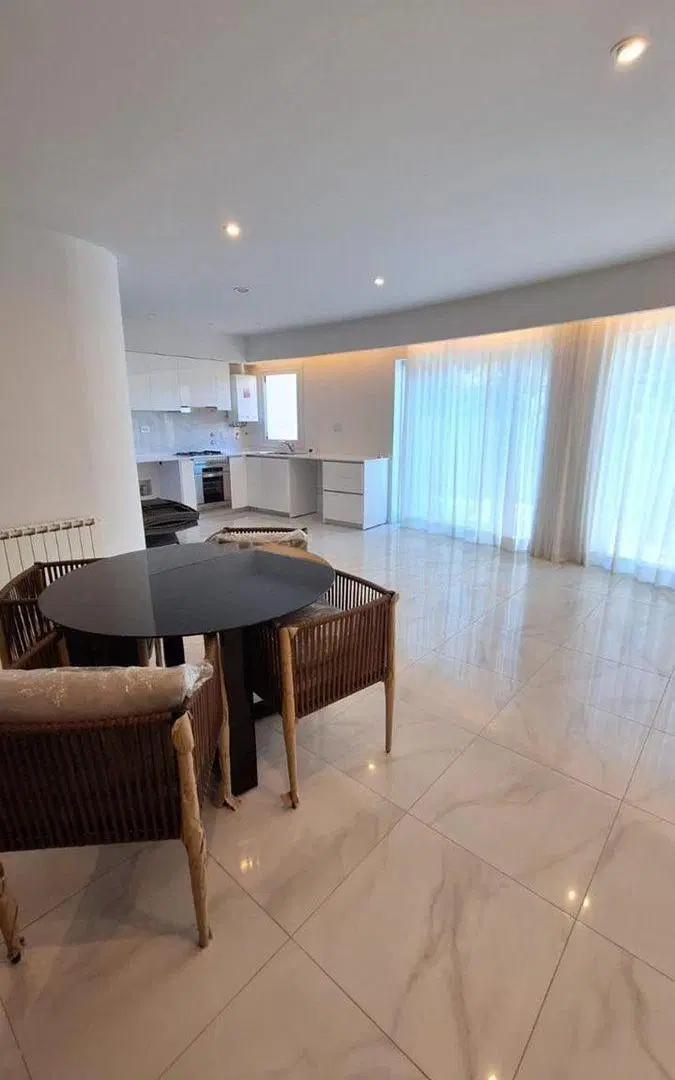 OASIS DEL YACHT VENTA MONOAMBIENTE CON COCHERA 8
