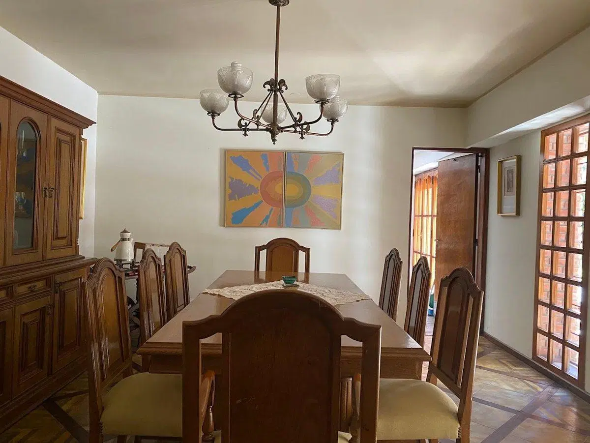 Casa c/Jardín y Pileta en B°Martin 8