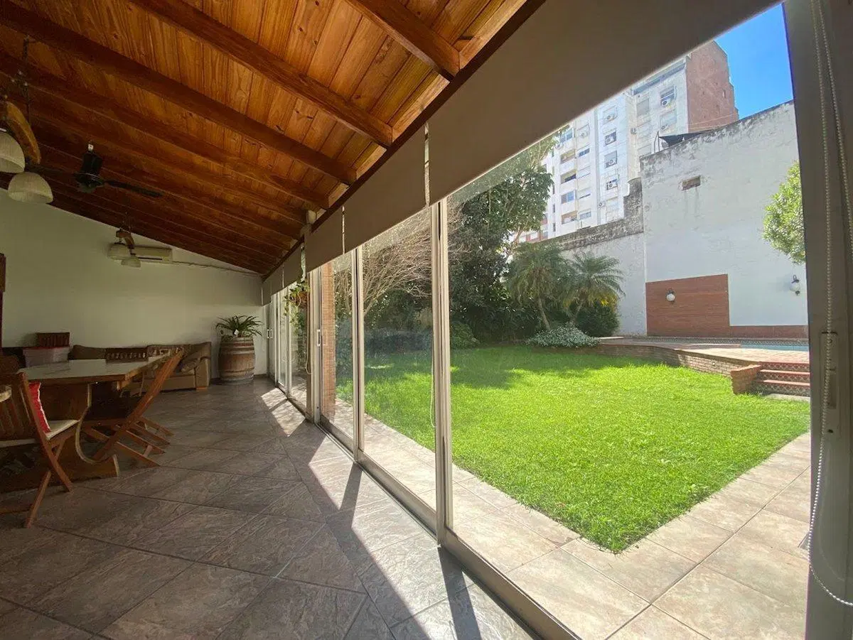 Casa c/Jardín y Pileta en B°Martin 4