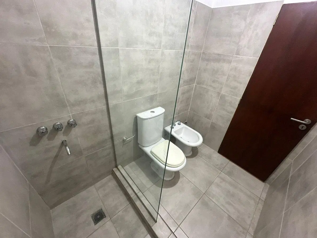 VENTA  PALOS VERDES 3 DORMIS CASA PILETA OPOR 5