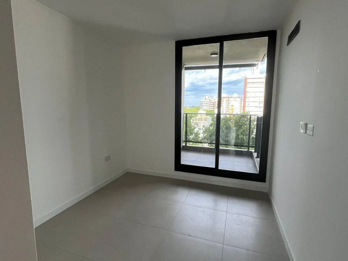 Dpto de 1 dormitorio en la mejor zona 8
