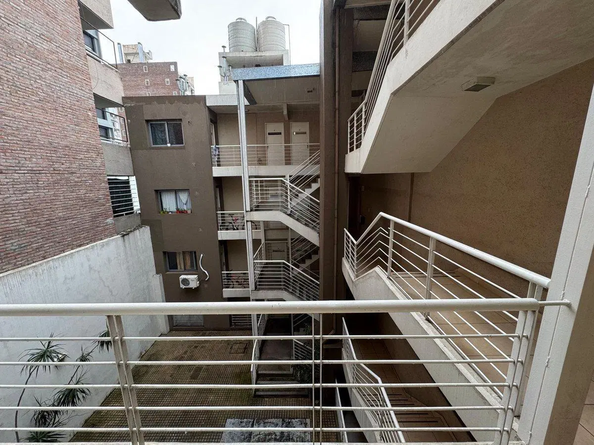 VENTA DEPARTAMENTO MONOAMBIENTE EN BARRIO LOURDES 8