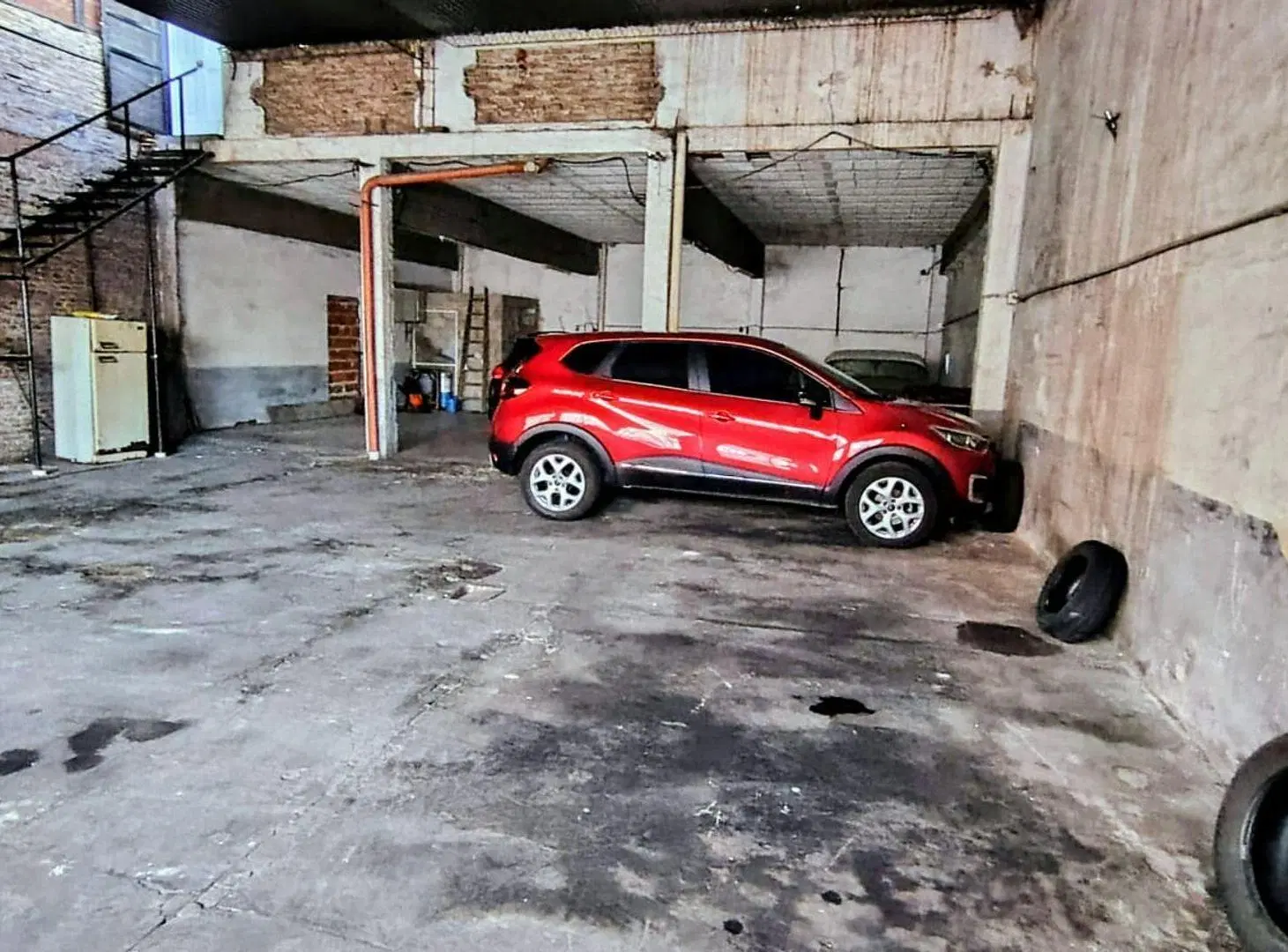 VENTA GALPON CON CASA 2 DORMITORIOS EN BELGRANO 3