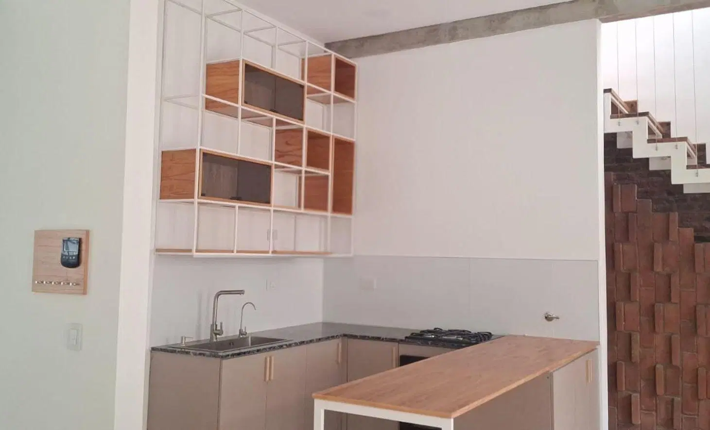 Venta casa planta alta Montevideo y Sarmiento 5