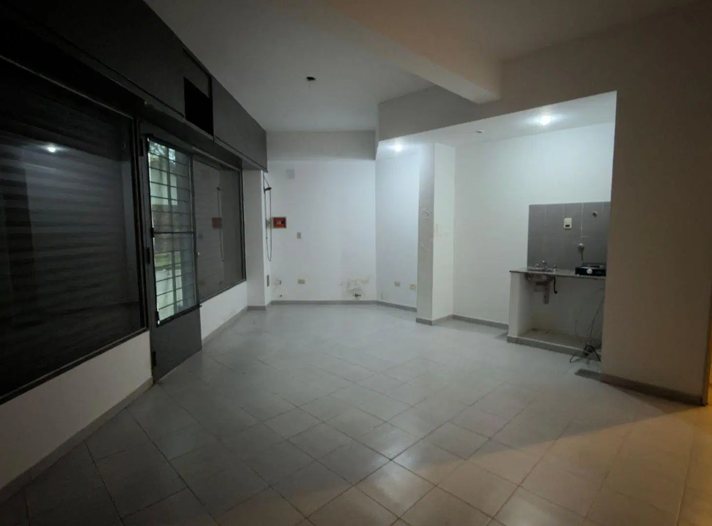 IDEAL INVERSOR | LOCAL COMERCIAL ESPAÑA Y HOSP 3