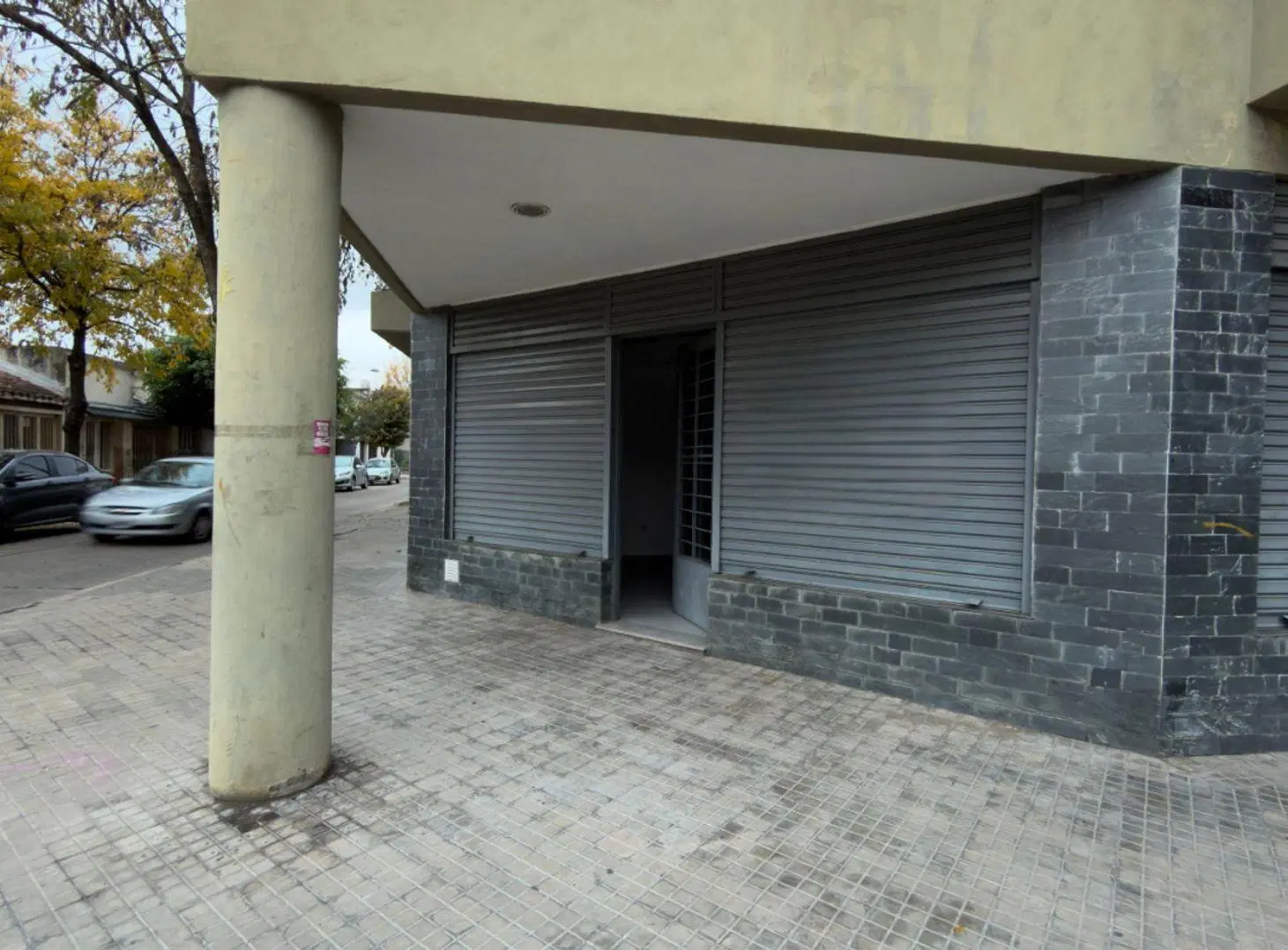 IDEAL INVERSOR | LOCAL COMERCIAL ESPAÑA Y HOSP 2
