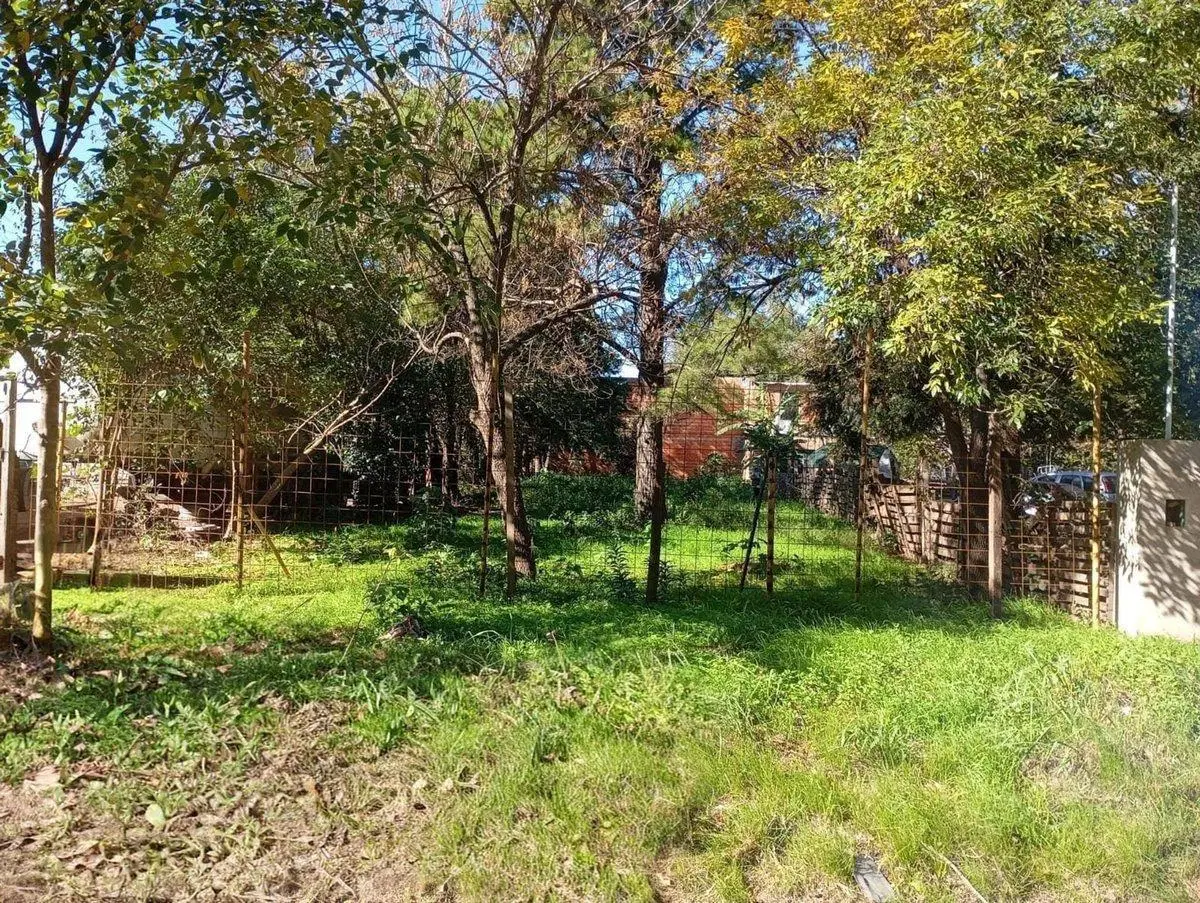 Lote 624 m2 en venta. Ibarlucea 8