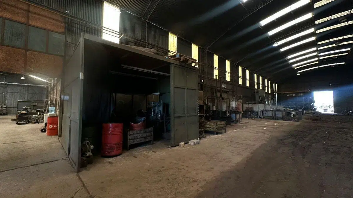 VENTA EMPRESA METALURGICA - GALPON - GRUA - GAS 2