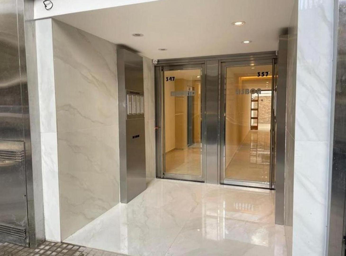 Foto de VENTA DEPARTAMENTO MONOAMBIENTE PARAGUAY AL 300, imagen 1
