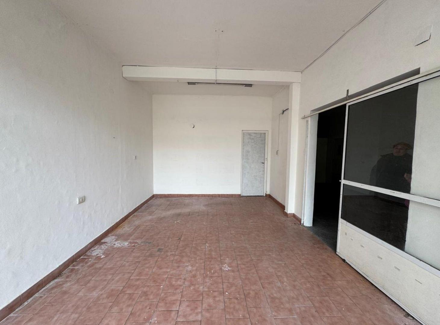 Foto de VENTA 2 LOCALES COMERCIALES- LOTEPB+6 MENDOZA 7200, imagen 5