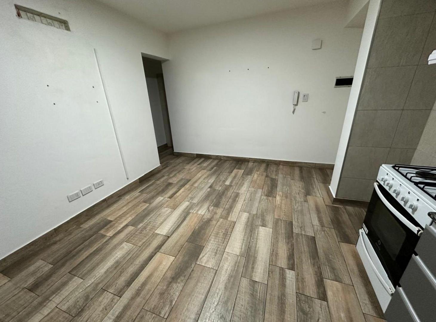 Foto de Departamento al frente un dormitorio con balcon, imagen 2