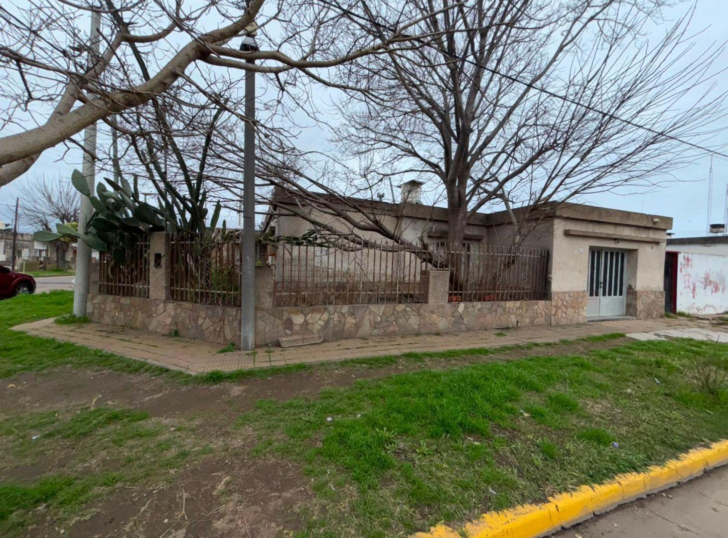 Foto de VENTA CASA A RECICLAR EN VILLA CONSTITUCIÓN, imagen 2