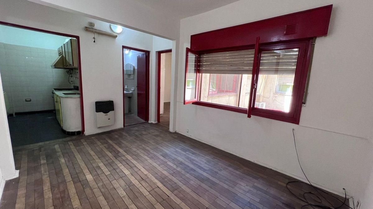 Foto de Venta Depto de 1 Dorm Santiago y 27 de Febrero, imagen 1