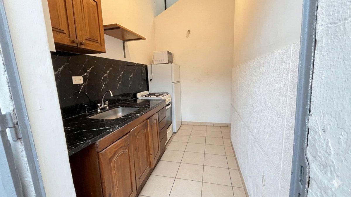 Foto de PH al frente 1 dormitorio con patio, imagen 1