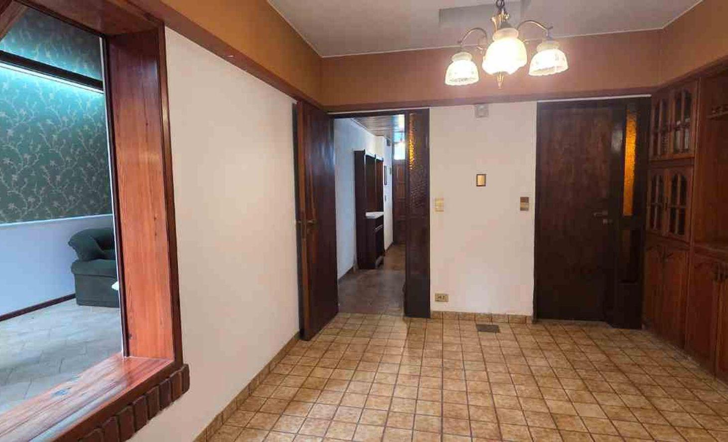 Foto de VENTA CASA BARRIO PARQUE - 7 AMBIENTES, imagen 2