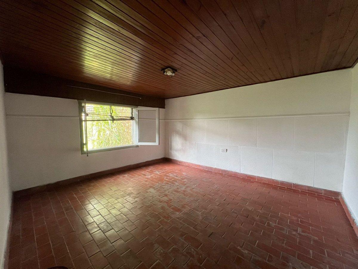 Foto de VENTA CASA 2 DORMITORIOS GRAN JARDIN VERDE PEREZ, imagen 5