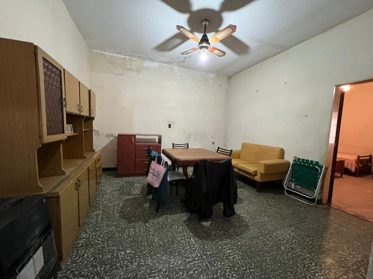 Foto de VENTA CASA AL FRENTE DE DOS DORM PATIO BELLA VISTA, imagen 2