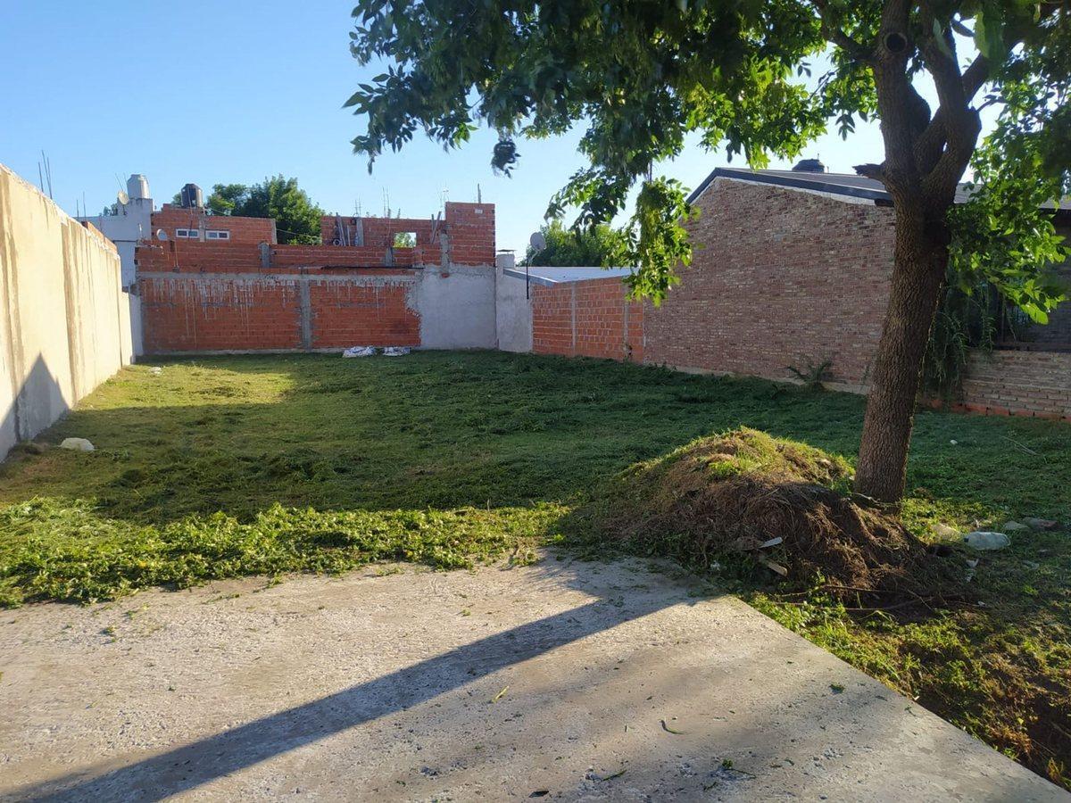 Foto de Oportunidad terreno 300 m² – Detras a La Virginia, imagen 2