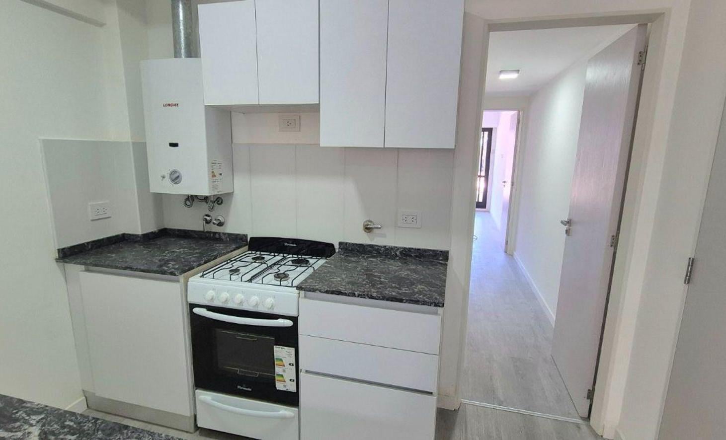 Foto de Venta Amplio Departamento de un dormitorio Cochera, imagen 2
