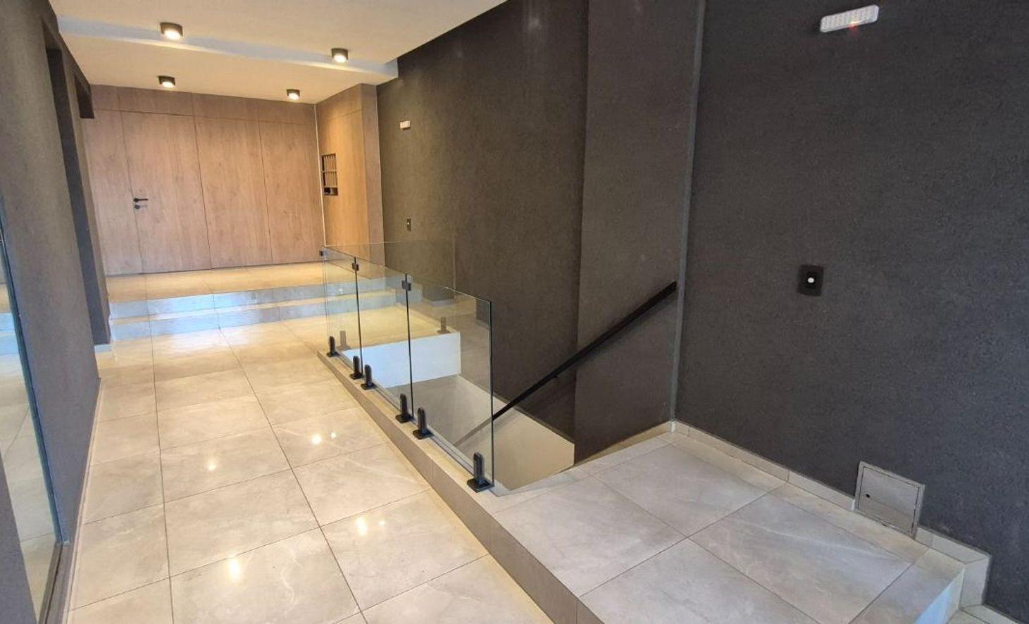 Foto de Venta Amplio Departamento de un dormitorio Cochera, imagen 4