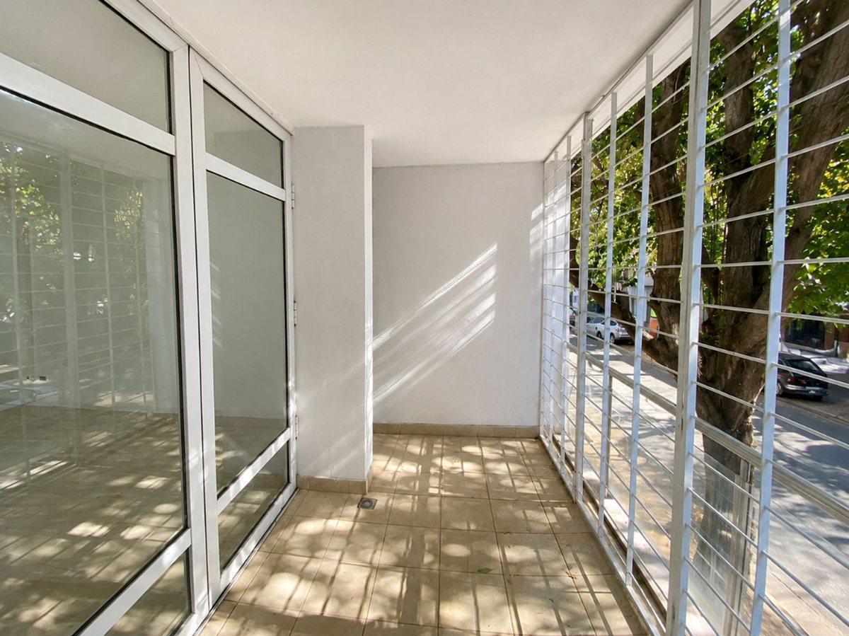 Foto de VENTA DEPTO 1 DORMITORIO DOBLE BALCÓN LOURDES, imagen 4