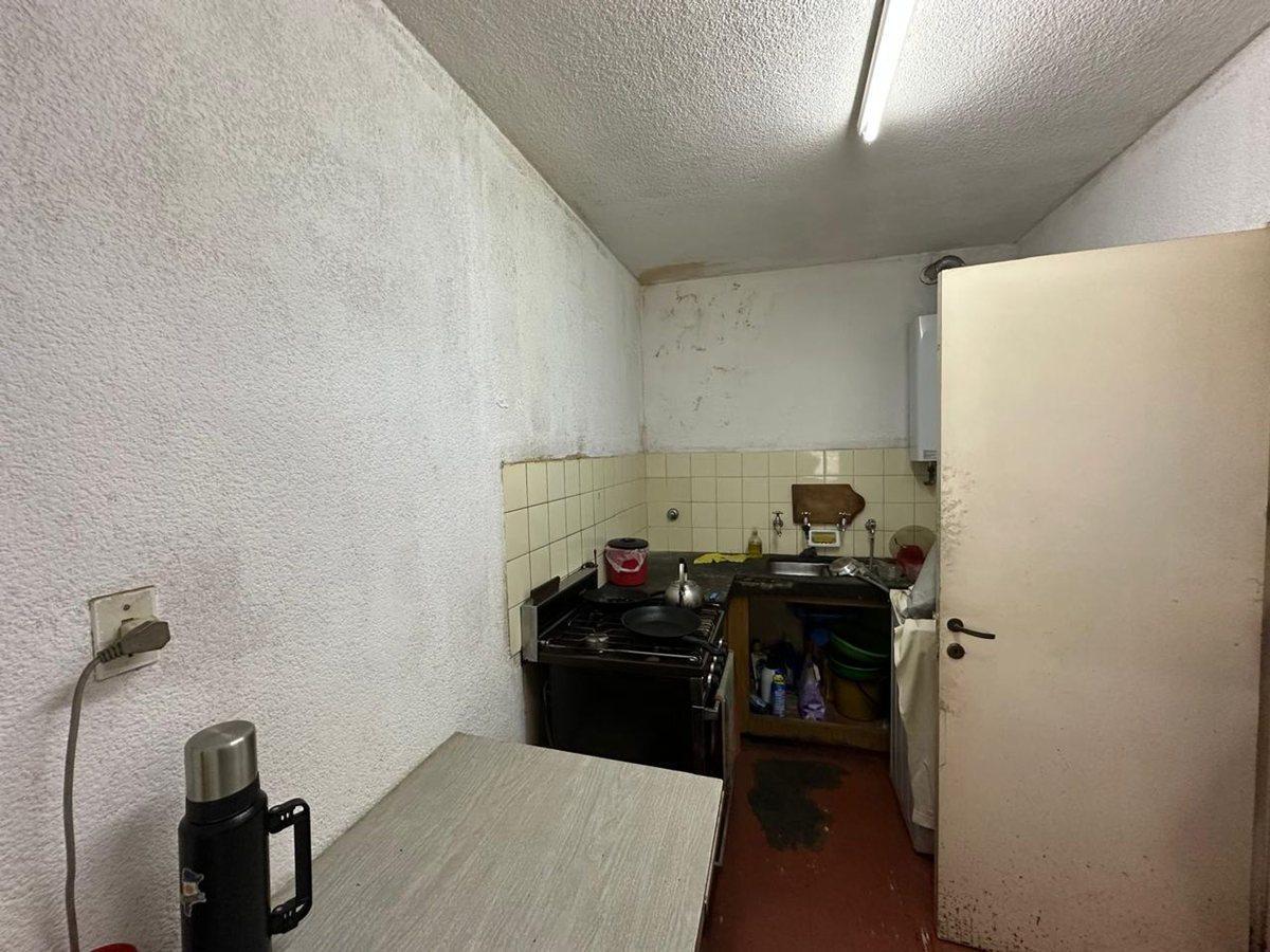 Foto de Depto. a reciclar en edificio empleados d comercio, imagen 5