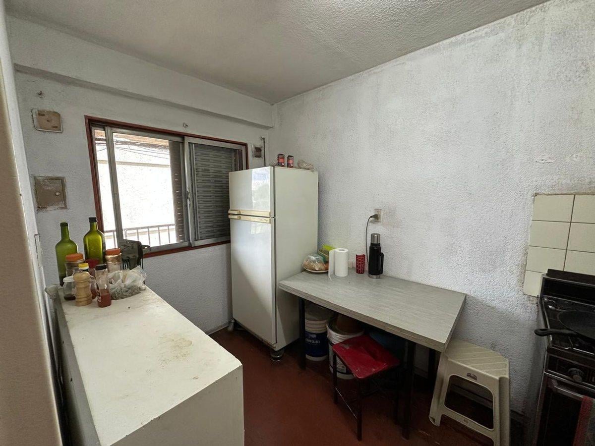 Foto de Depto. a reciclar en edificio empleados d comercio, imagen 4