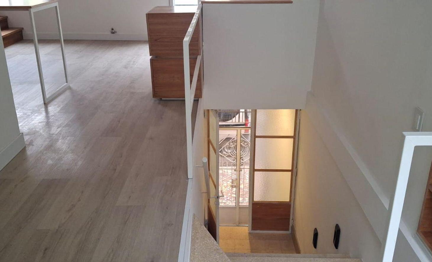 Foto de Venta casa planta alta Montevideo y Sarmiento, imagen 4