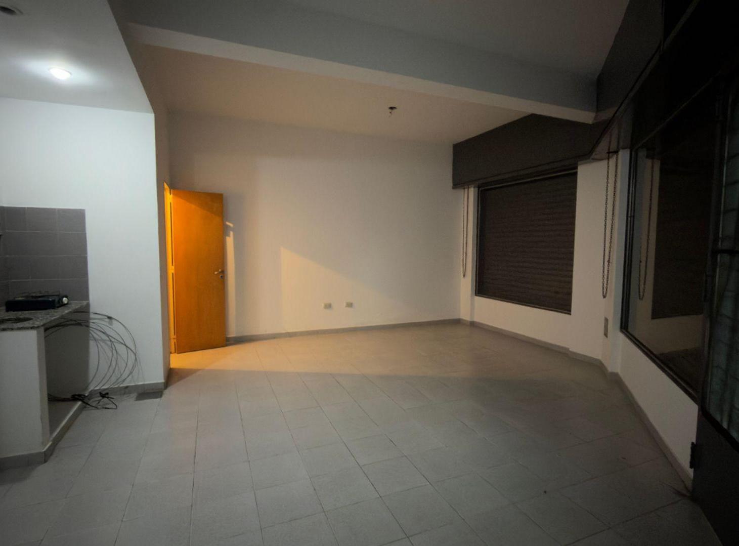 Foto de IDEAL INVERSOR | LOCAL COMERCIAL ESPAÑA Y HOSP, imagen 1