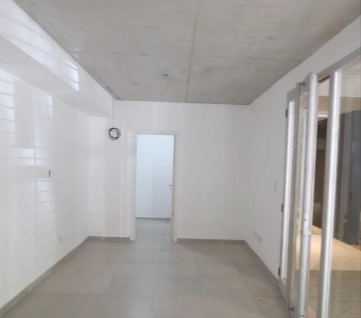 Foto de VENTA LOCAL/OFICINA ZONA COLEGIOS, imagen 1