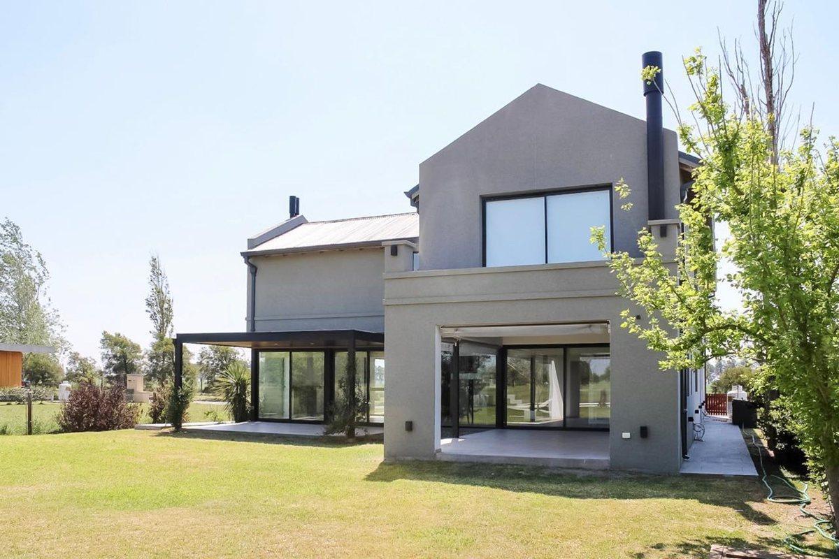Foto de VENTA CASA A ESTRENAR LA RINCONADA COUNTRY CLUB, imagen 1