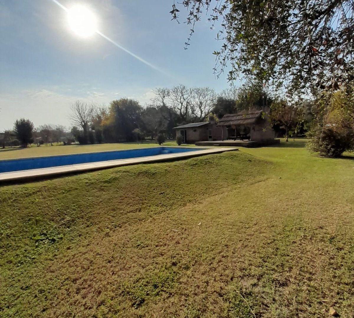 Foto de CASA CON AMPLISIMO TERRENO + PILETA, imagen 1