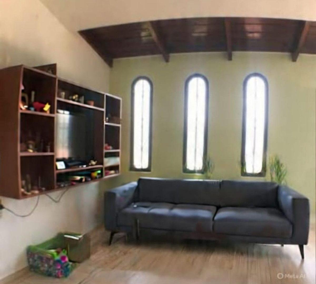 Foto de VENTA CASA SOBRE AV PELLEGRINI 5500, imagen 3