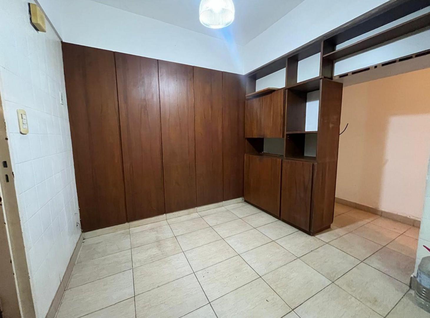 Foto de AMPLIO DEPARTAMENTO 3 DORMITORIOS CON COCHERA, imagen 4