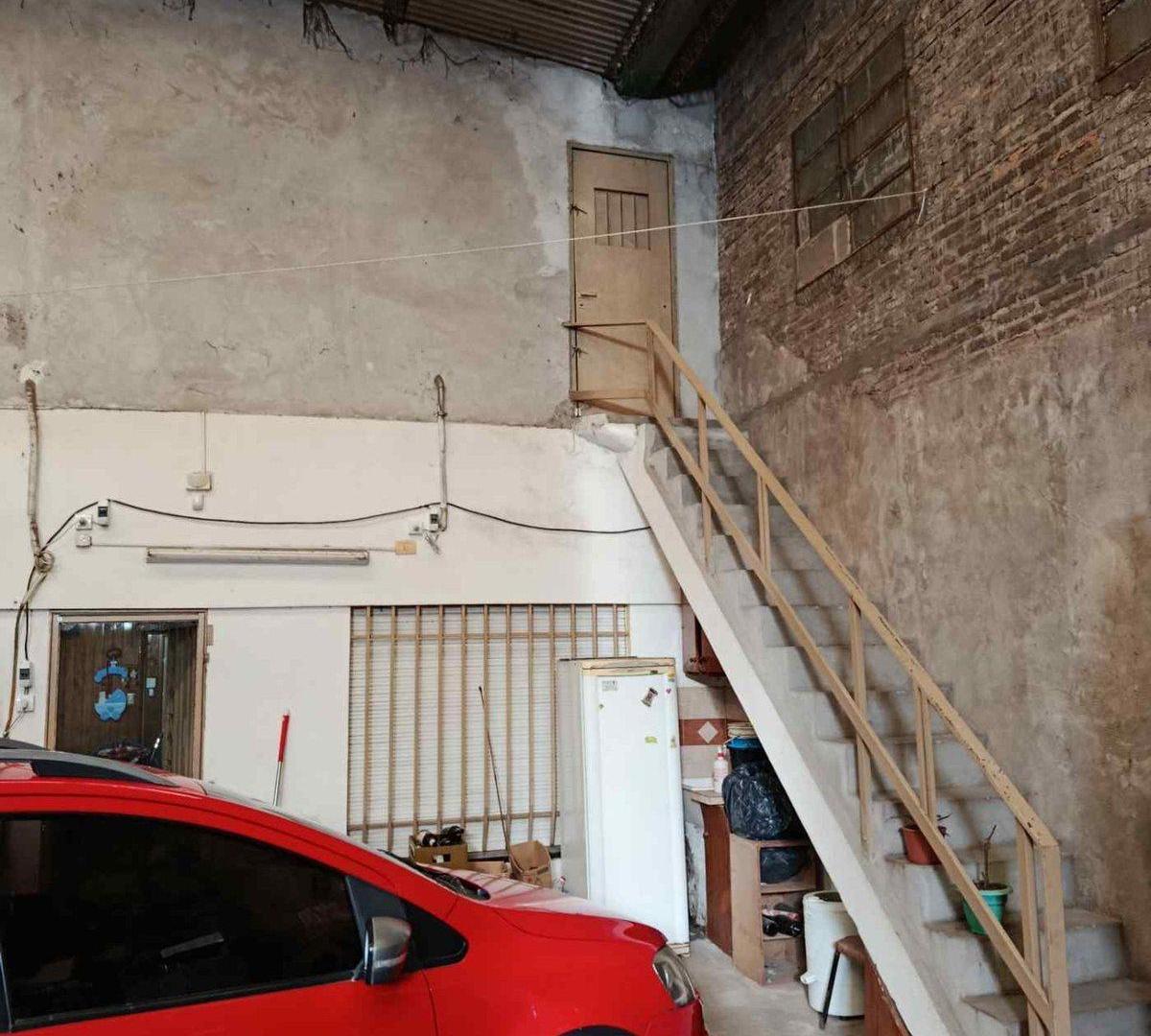 Foto de GALPON DOBLE ALTURA CON CASA DOS DORM, imagen 4