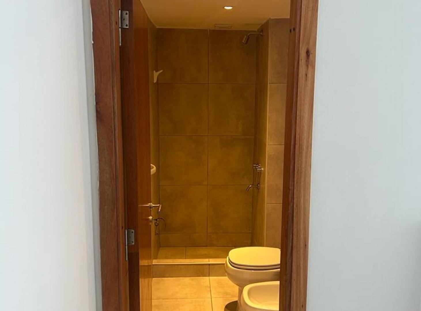 Foto de VENTA DEPARTAMENTO MONOAMBIENTE PARAGUAY AL 300, imagen 4
