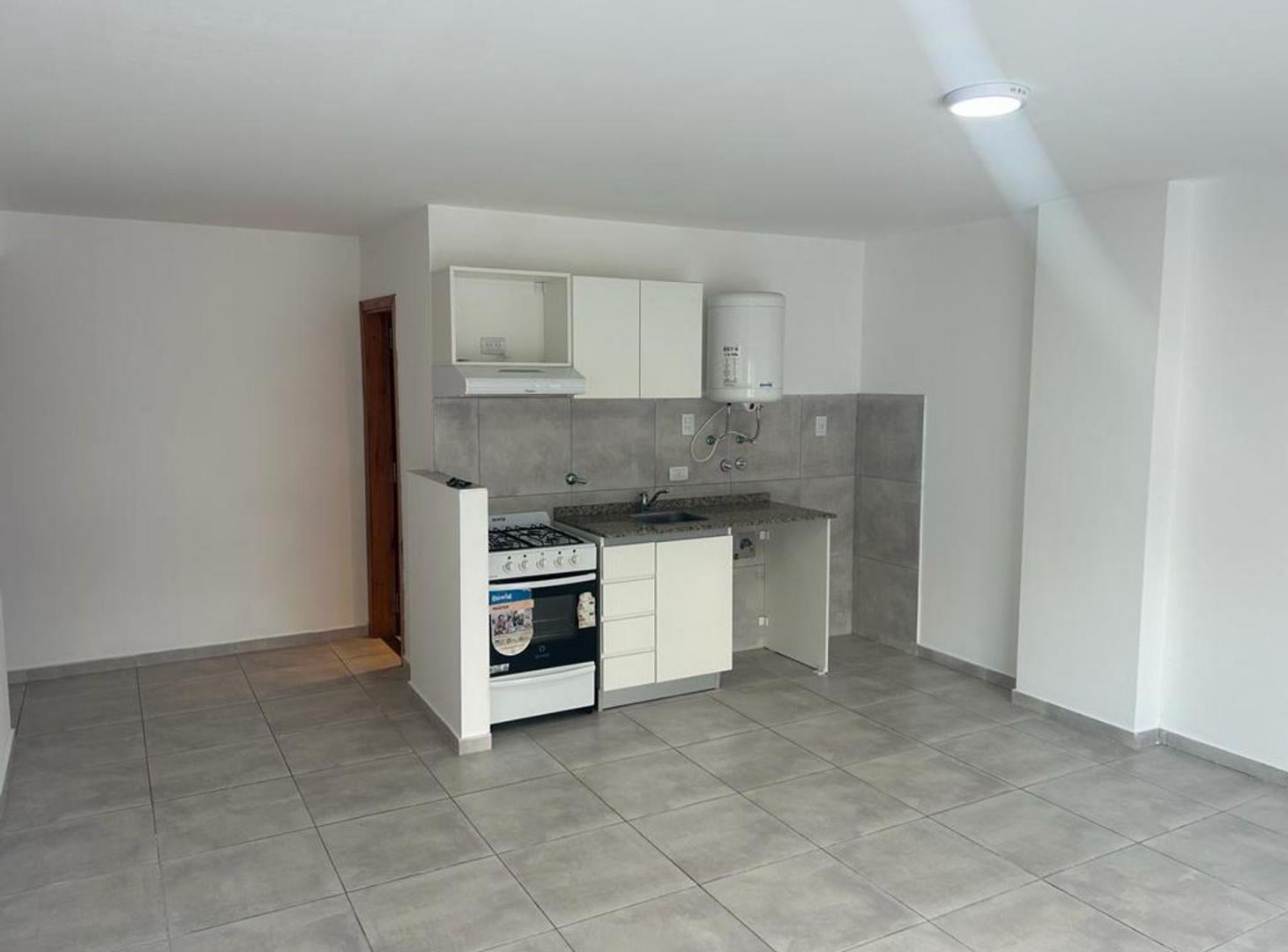 Foto de VENTA DEPARTAMENTO MONOAMBIENTE PARAGUAY AL 300, imagen 2