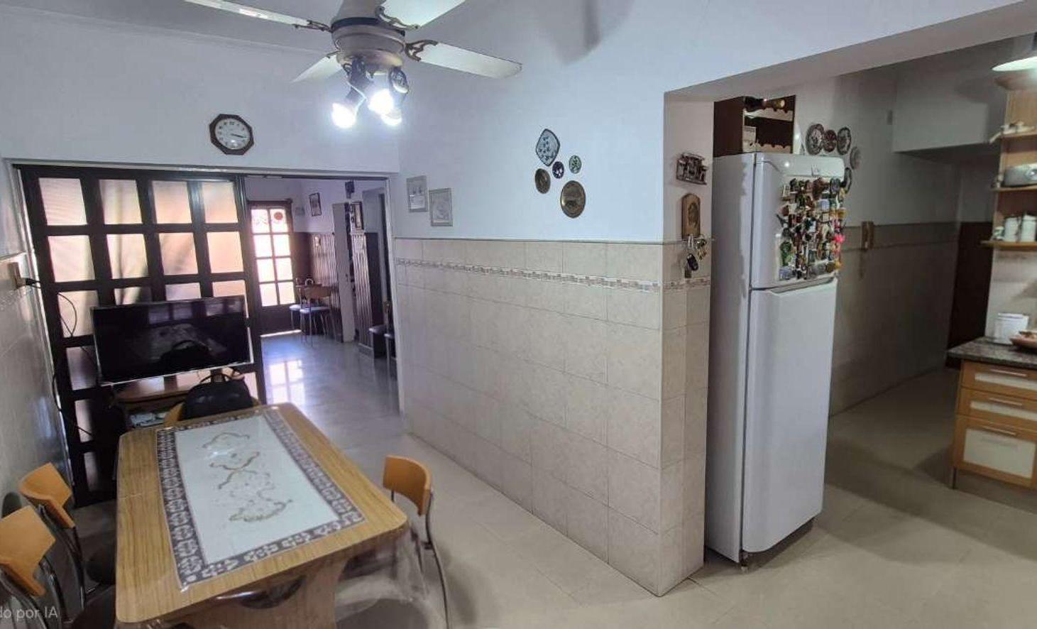 Foto de VENTA CASA EN AV. CARLOS CASADO 4 DORMITORIOS, imagen 2