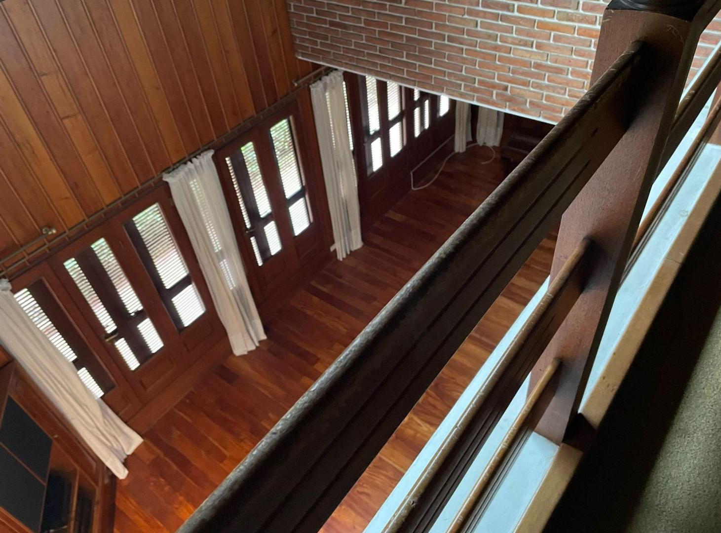Foto de VENTA CASA EN EL CENTRO DE FUNES PILETA Y JARDIN, imagen 3