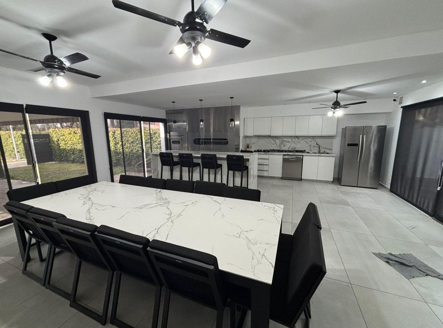 Foto de VENTA CASA DE ESTILO 2.762 M2 DE TERRENO EN FUNES, imagen 1