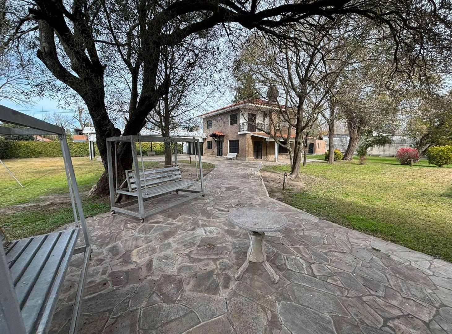 Foto de VENTA CASA DE ESTILO 2.762 M2 DE TERRENO EN FUNES, imagen 2