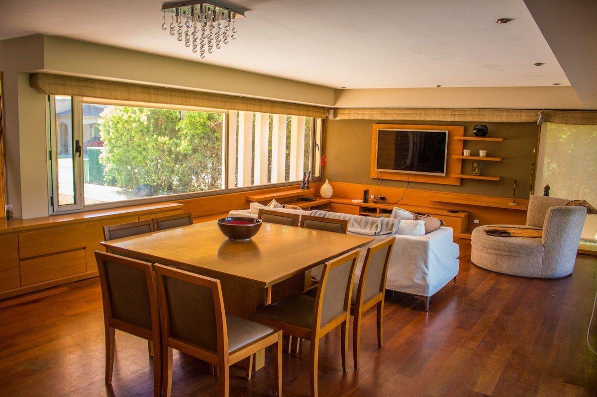 Foto de CASA 4 DORMITORIOS - BARRIO CERRADO SAN MARINO, imagen 2