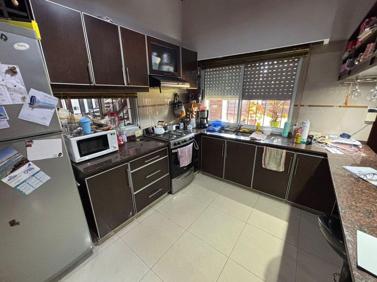 Foto de VENTA CASA 3 DORMITORIOS, PILETA LOS SOLARES FUNES, imagen 3